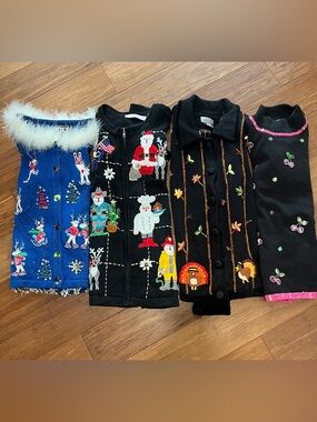 Berek Victoria Jones Assorted Sweaters Cherry Santa Reindeer 4 Piece Medium